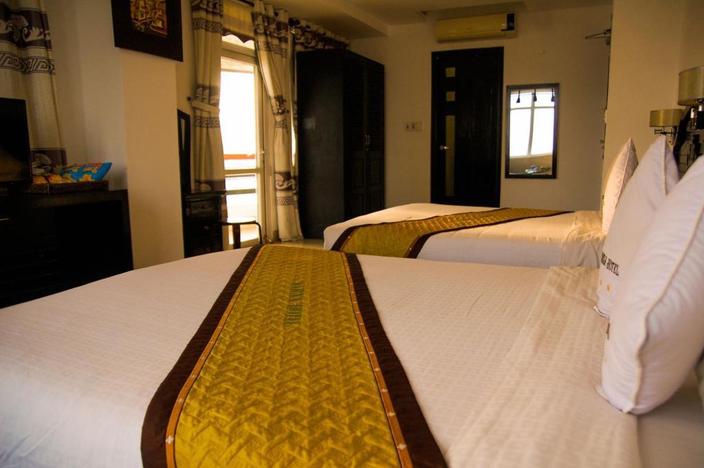 Varna Hotel Da Nang Bagian luar foto