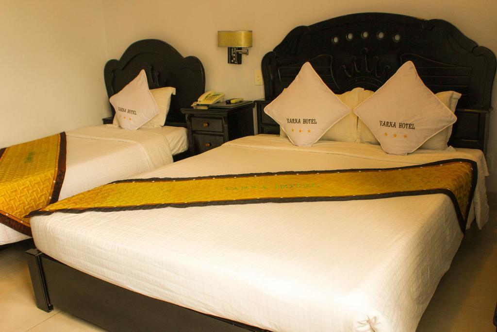 Varna Hotel Da Nang Bagian luar foto
