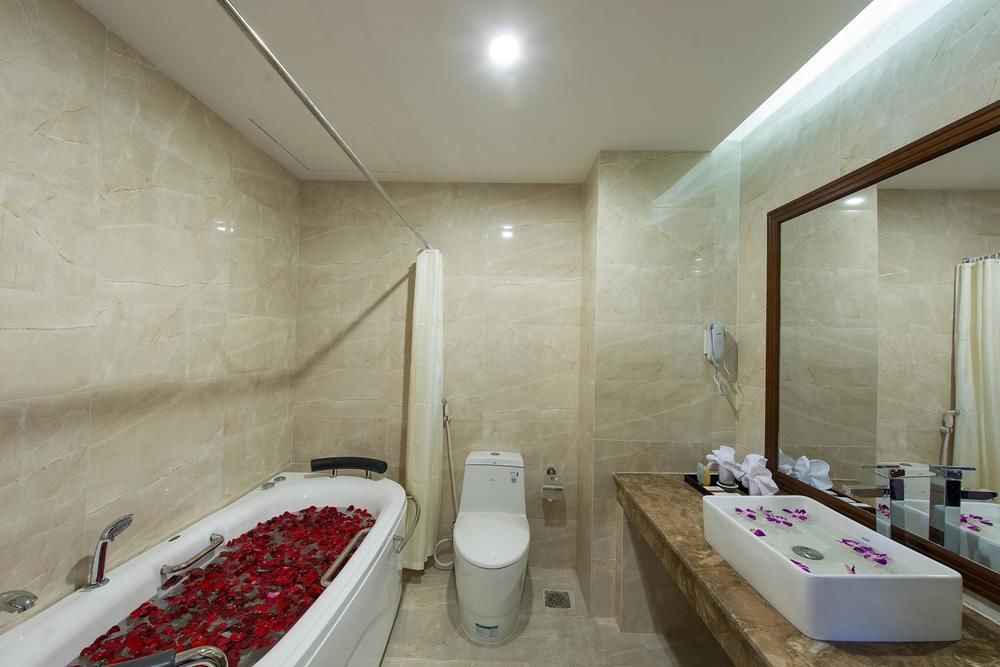 Varna Hotel Da Nang Bagian luar foto
